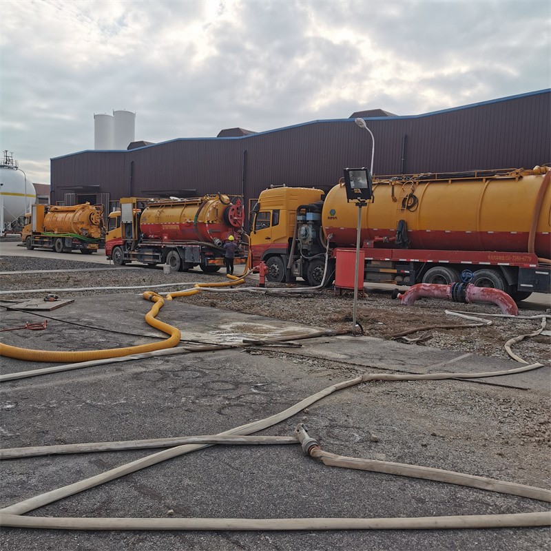 应县污水池清理